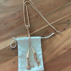Kendra Scott rose gold necklace